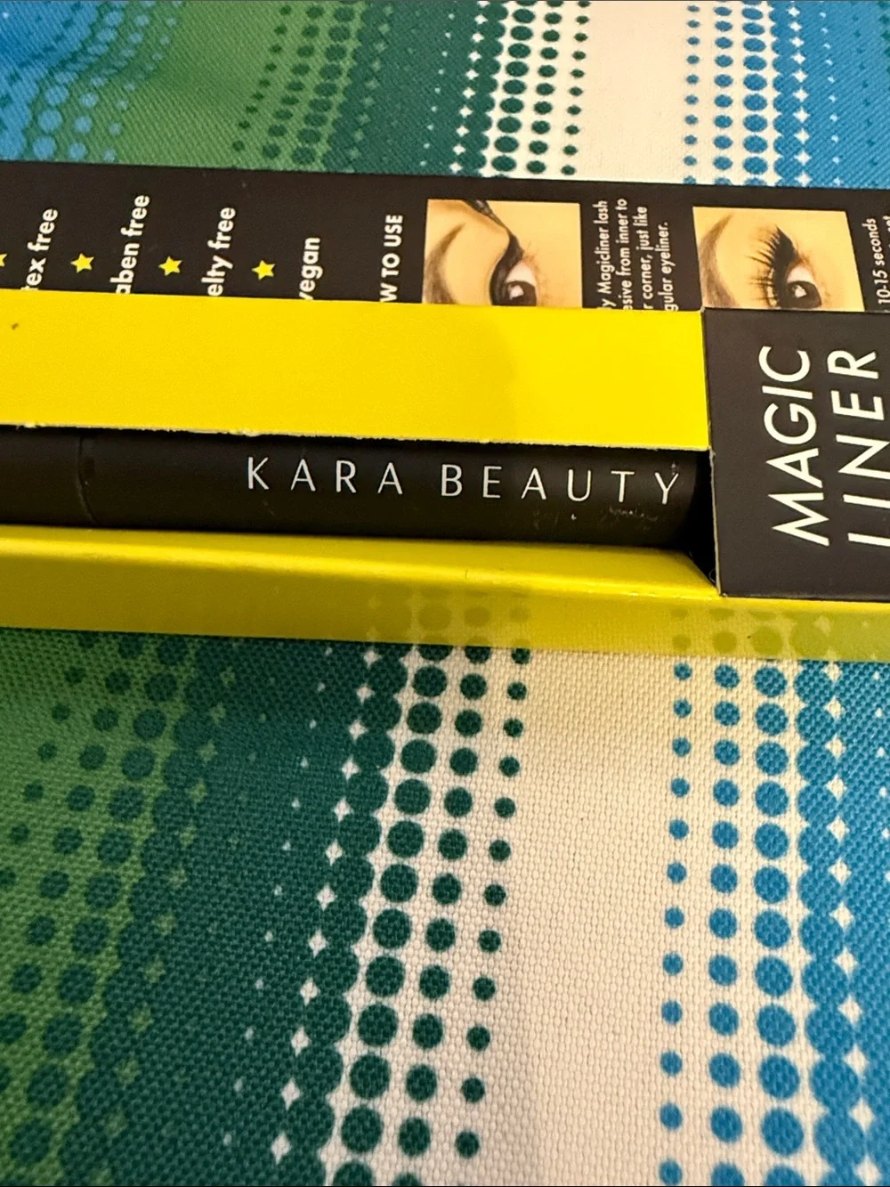 Kara Beauty Magic Liner 2-in-1 Liquid Eyeliner & Lash Adhesive - Black
